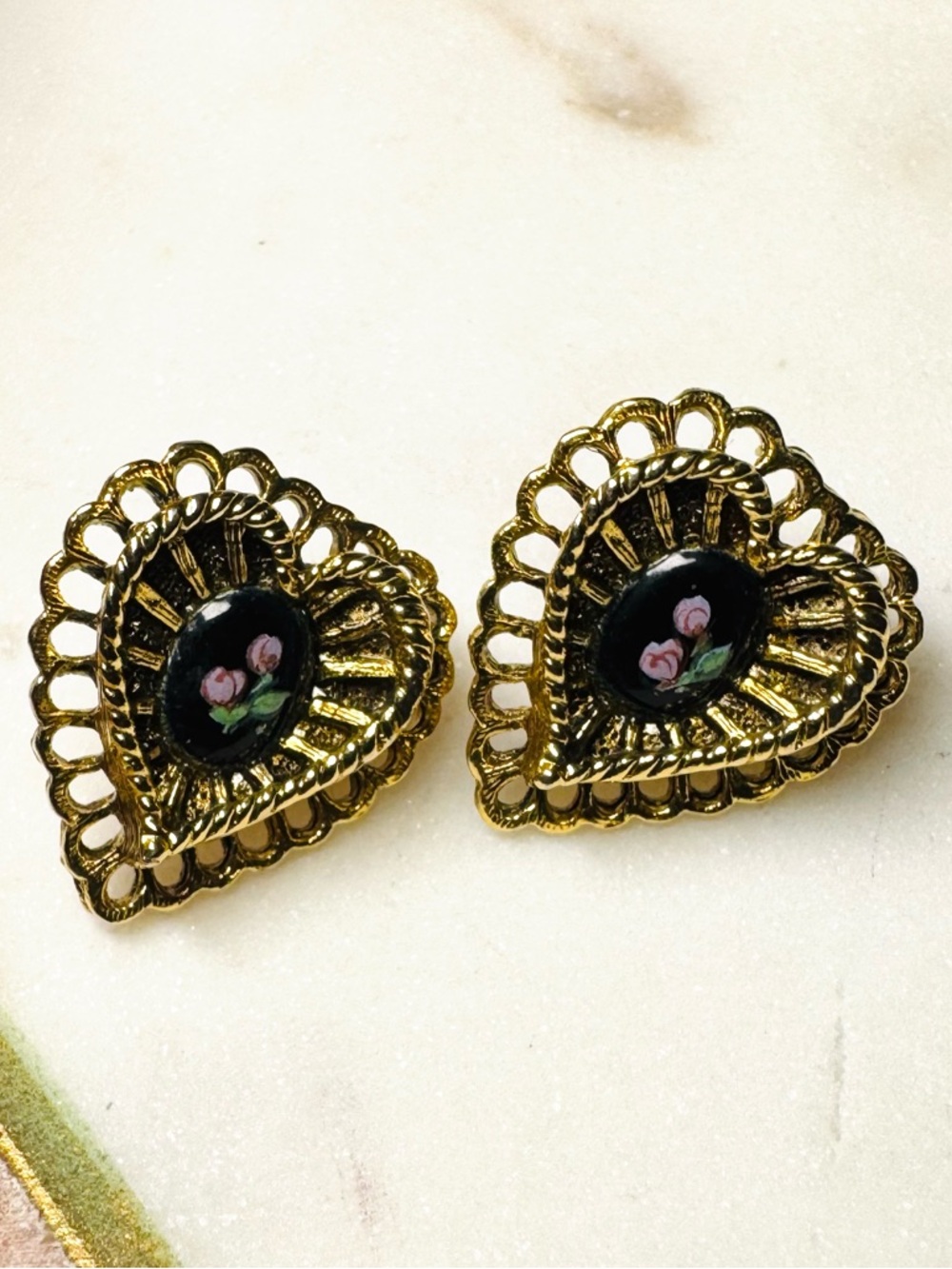 Vintage Gold Tone Heart Stud Earrings Hand Painted Rose Cabochon - Picture 4 of 5